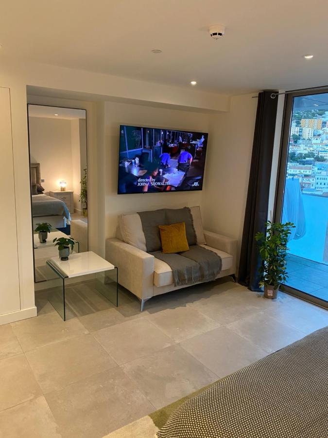 Ardwyn Studio Eurocity Apartments Гибралтар Екстериор снимка