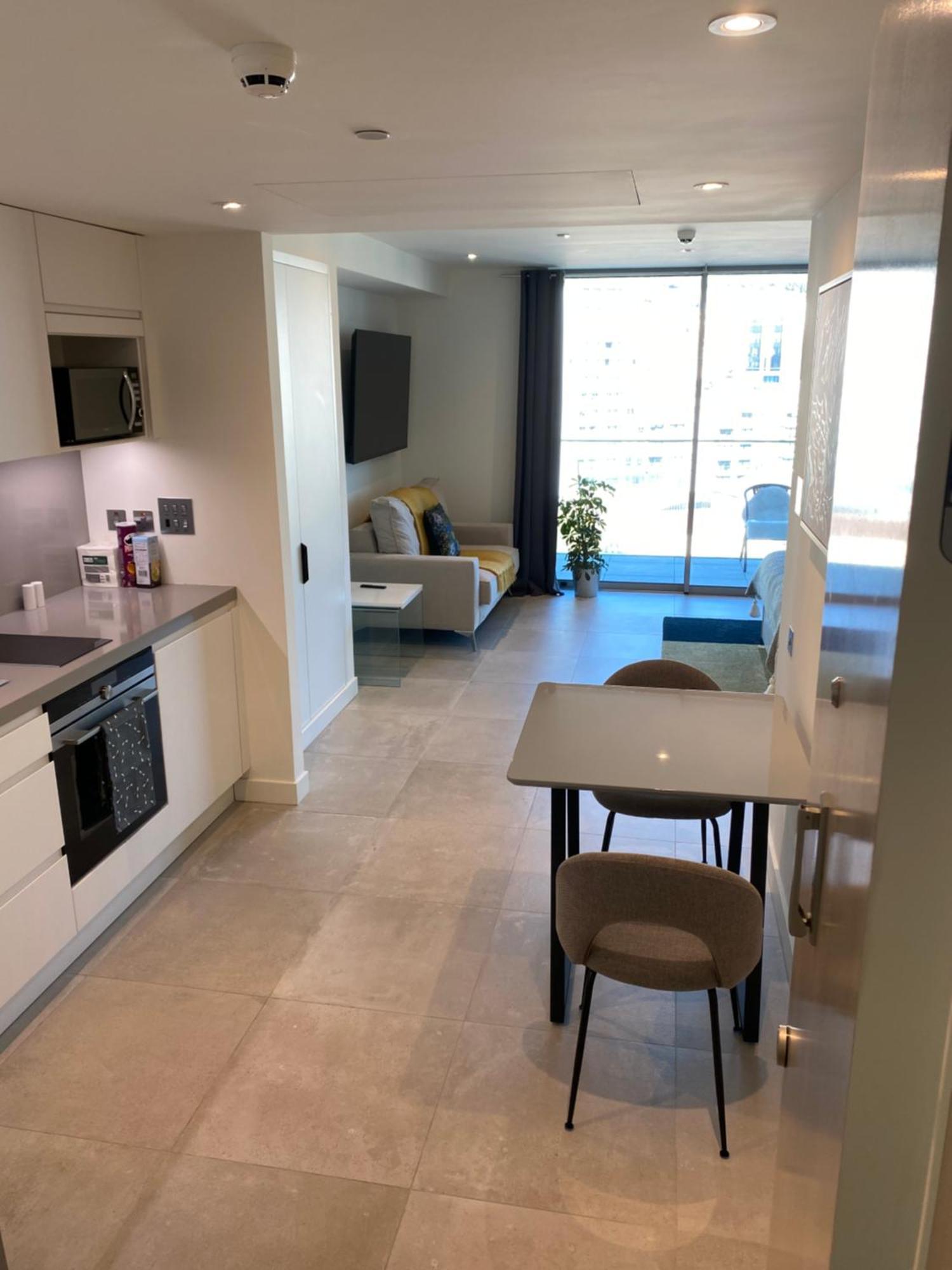 Ardwyn Studio Eurocity Apartments Гибралтар Екстериор снимка